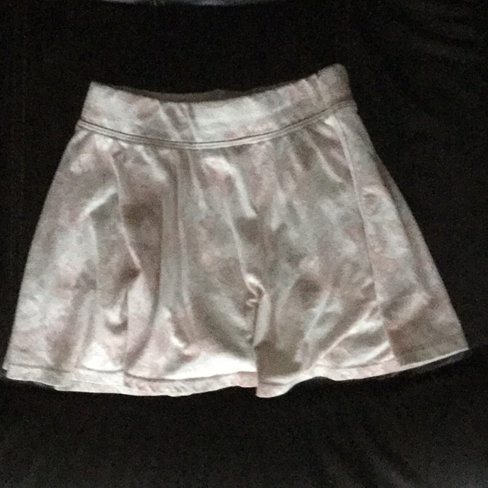 I’m selling a butterfly skirt